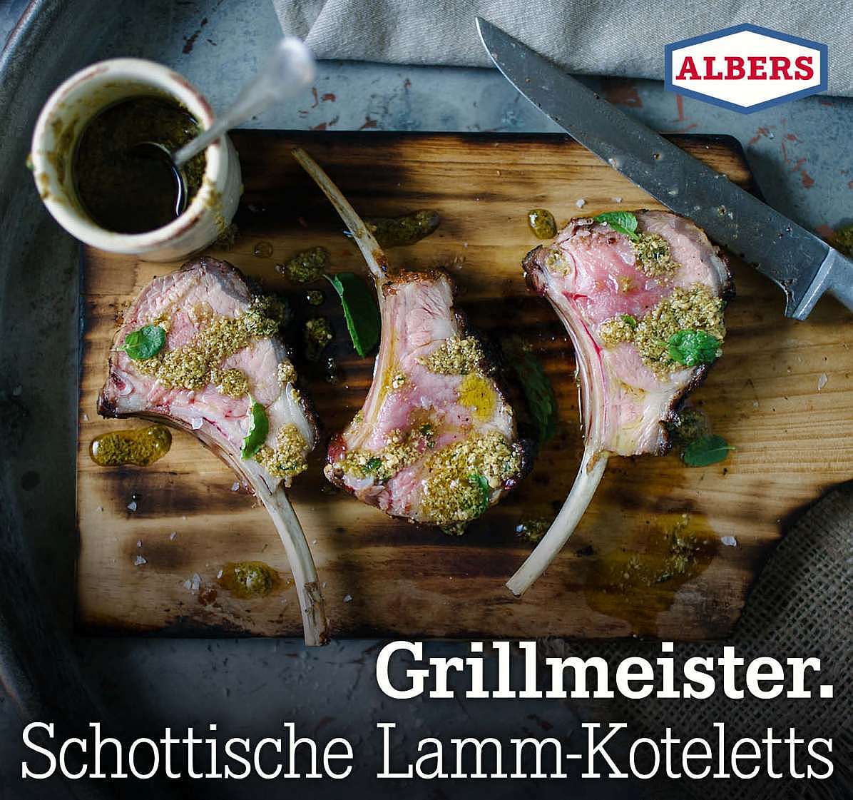 Grillmeister. Schottische Lamm-Koteletts